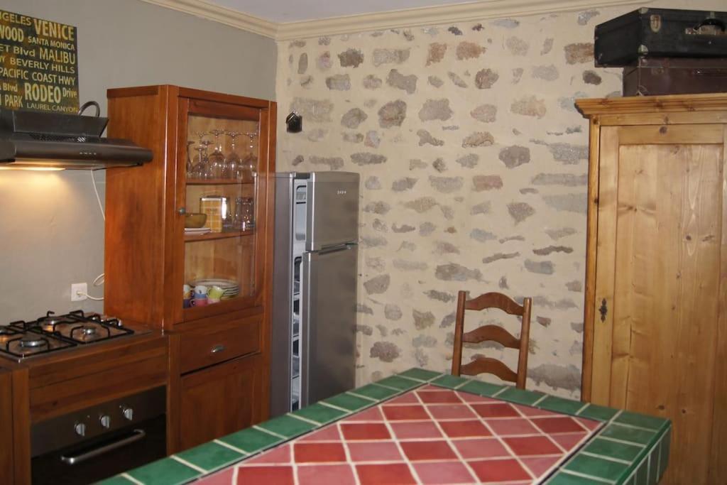 Les Pierres Blondes Apartment Montpeyroux  Exterior photo